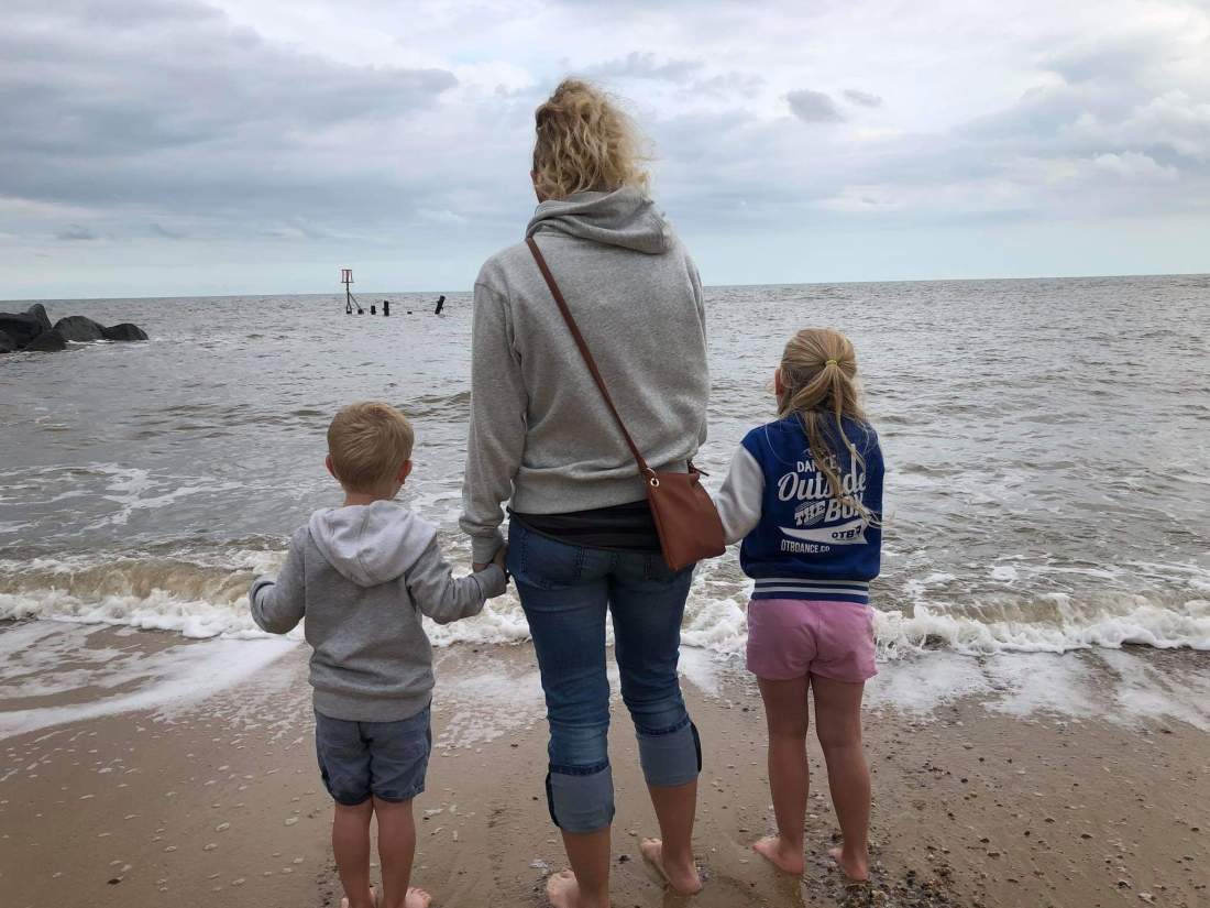 6EC9C20C-4D35-4BBB-91CE-2A16D0DDEF69